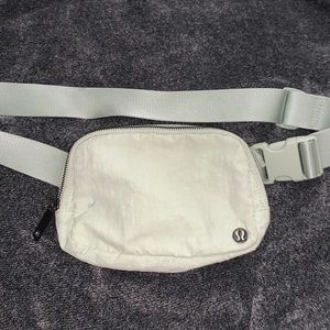 lululemon belt bag